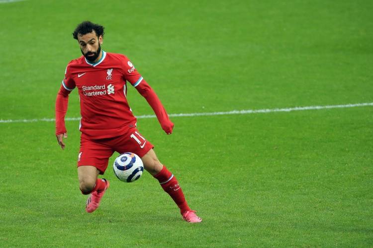  罗马核心佩莱格里尼续约受阻，英超多队抛出橄榄枝  